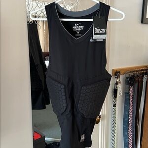 Nike Pro Combat Hyperstrong Base Layer Basketball Black Compression Shirt Drifit